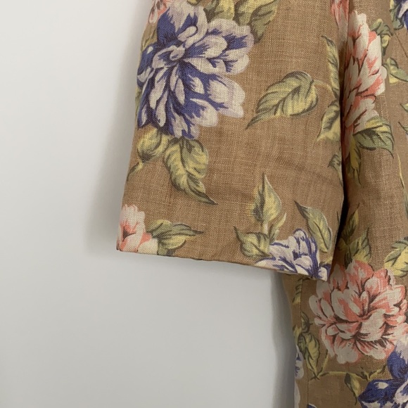 Vintage Linen Floral Blouse🌸 - Picture 4 of 11